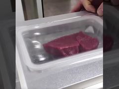 Effet d'emballage par pression manuelle