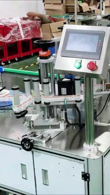 Fully automatic double-sided labeling machine CH-902 for laundry detergent, shampoo, front and back labels, square bottles, mineral water, double-sided labeling machine